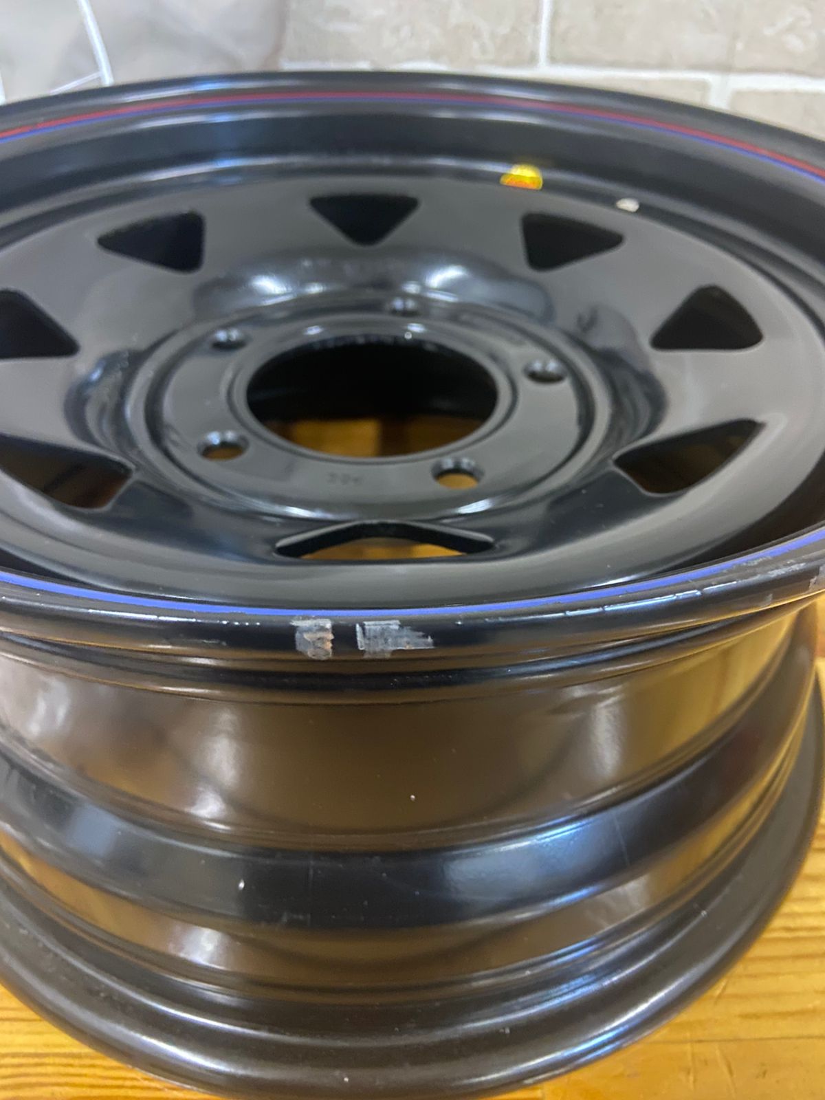 OFF-ROAD Wheels Диск усиленный для ВАЗ НИВА стальной черный 5x139,7 7xR15 d98,5 ET+25 (треугольник) уценённый